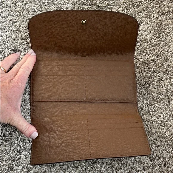 Coach Tan Leather Wallet - Picture 4 of 8